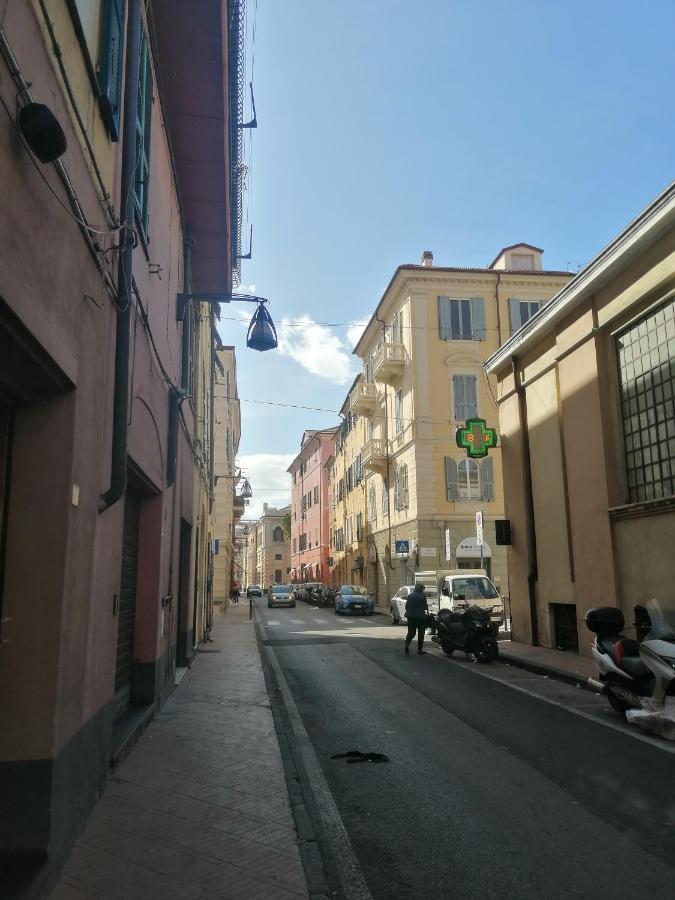 Casa Nives Apartamento Imperia Exterior foto